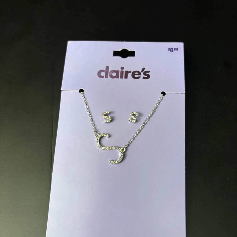 NWT Claires Silver Initial S Necklace and Earrings Set Rhinestone Letter Jewelry